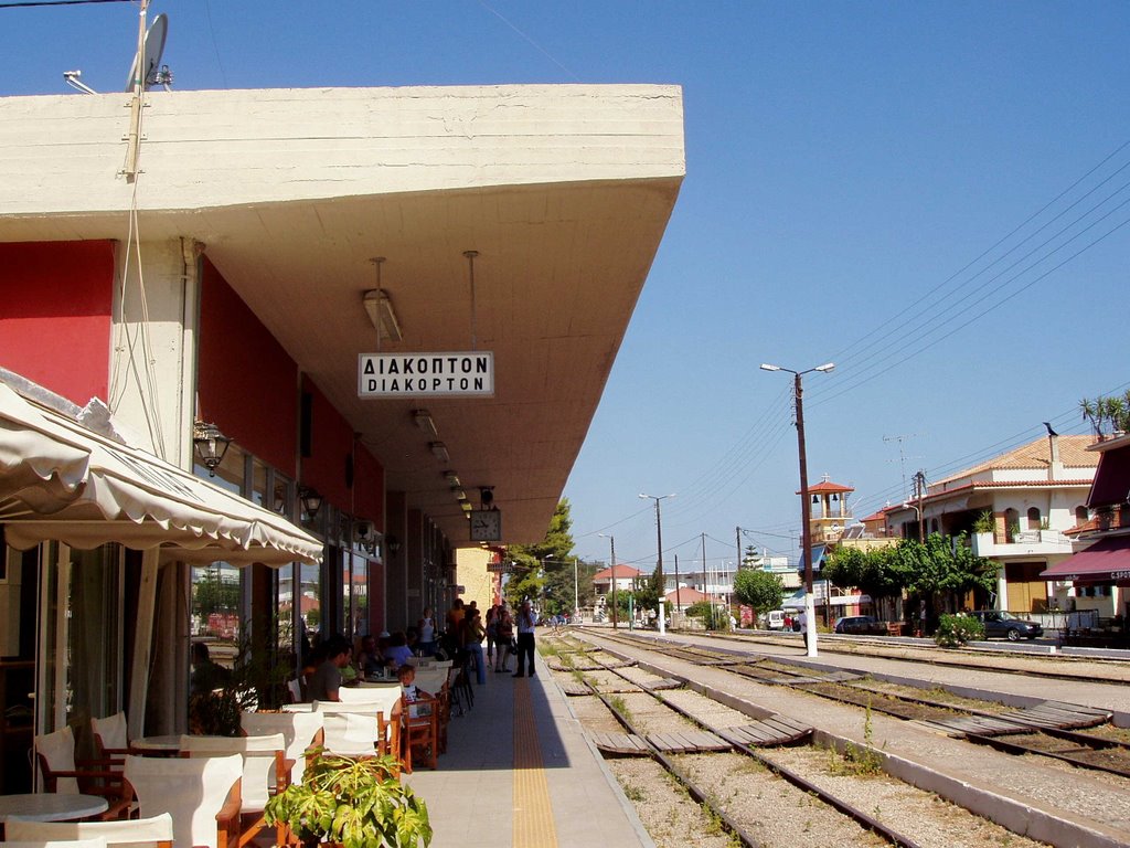 Train Station by pablowhitt