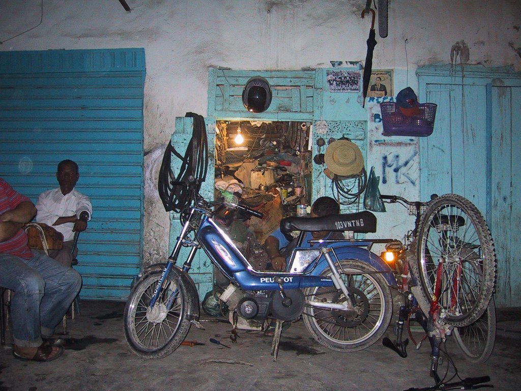 Garage du coin by oued rose