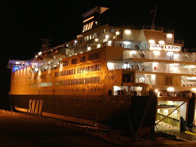 Olbia - SNAV in porto notturno photo 1 by ilnani