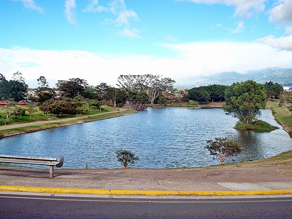 LAGO MAYOR-PARQUE LA PAZ by Yamil Herrera A