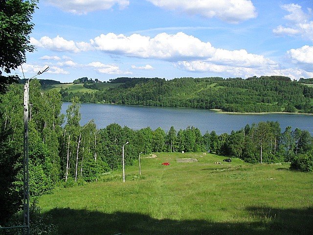 Jezioro Brodno Wielkie (View on Lake Brodno The Great) by moroder