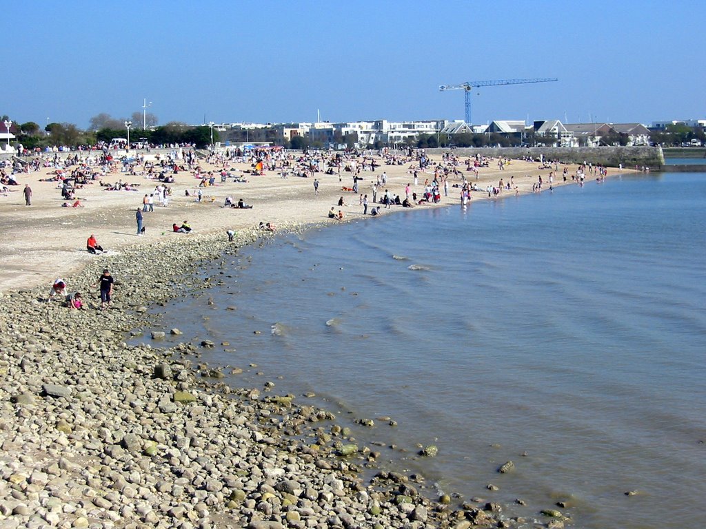 Plage de La Rochelle by Eric DESRENTES