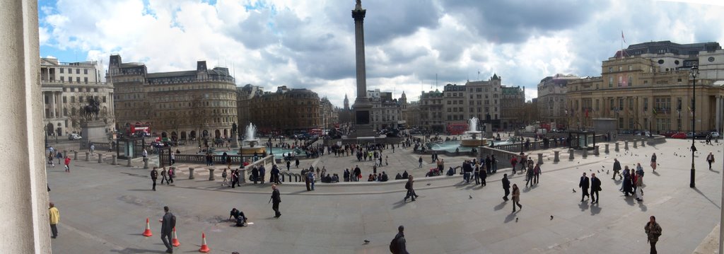 Trafalgar Square by Asparagus