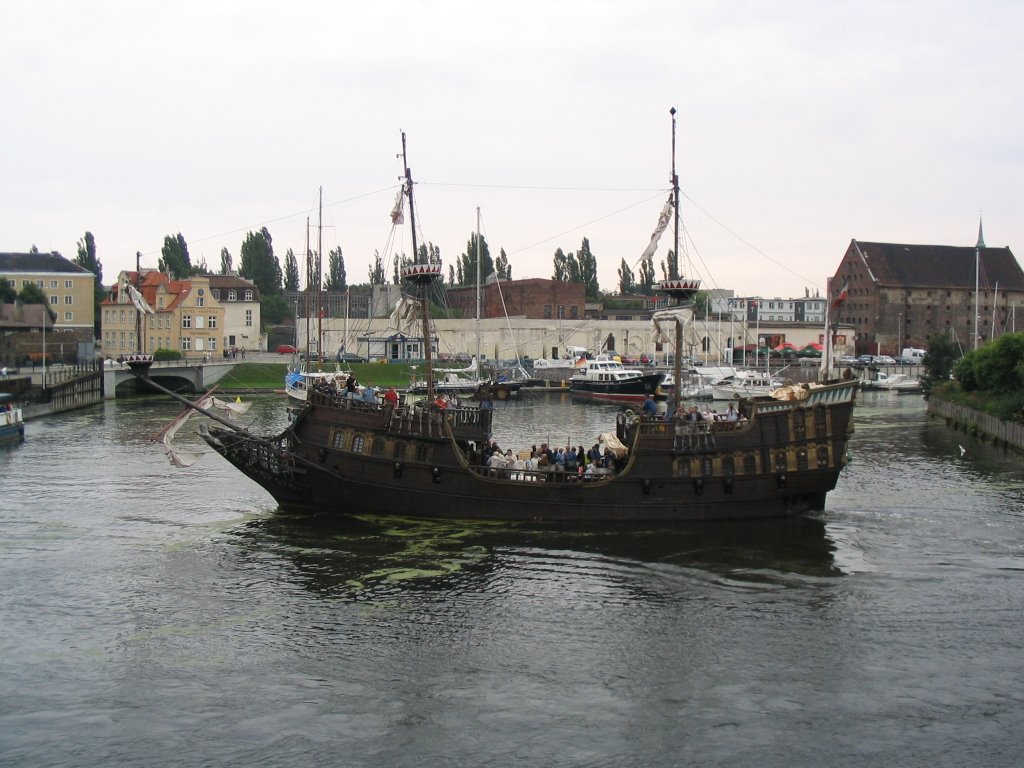 Gdansk ( Sail on Motlawa Canal ) by moroder