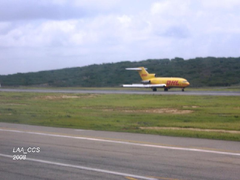 Dhl llegando a caracas by varias personas