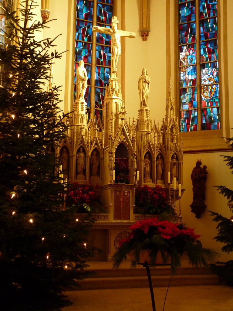 Altar St. Catharina mit Weihnachtsbaum by Hedwig Bäuning