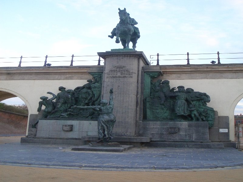 Oostende monument Leopold by heugeu.p