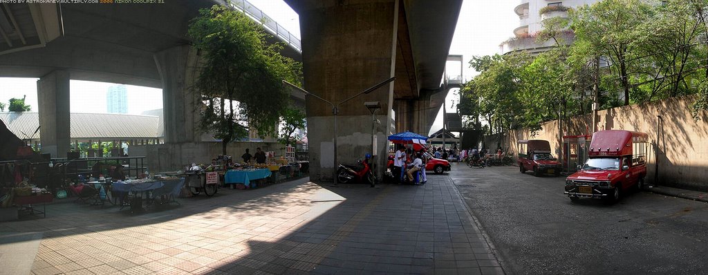 Under Sathon Bridge by AstroKAney KooN KeeN