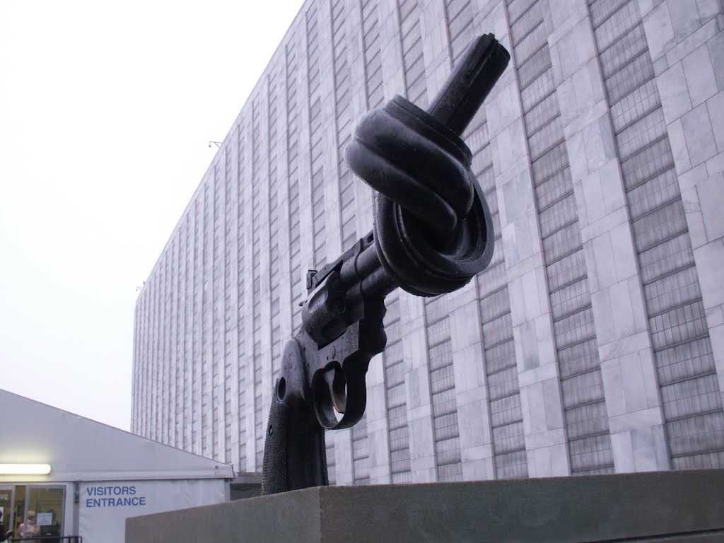 United Nations Headquarters, New York city by Laura