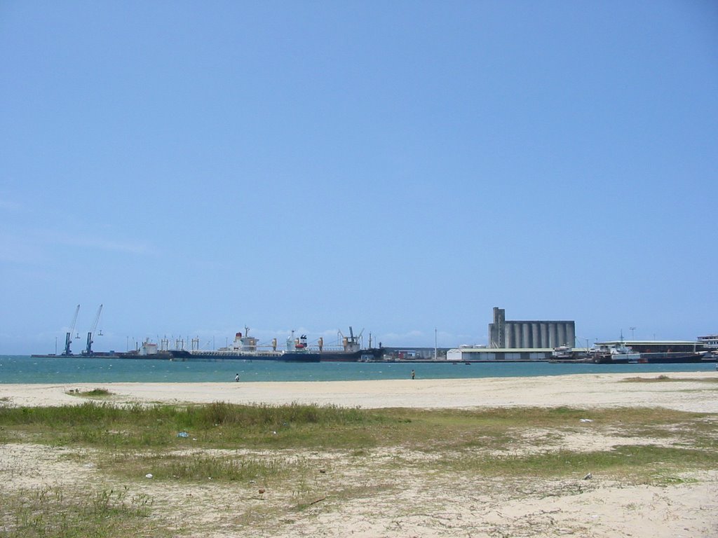 Tamatave port by kondordv