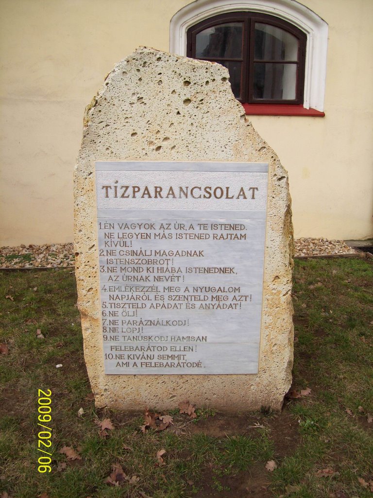 Tízparancsolat by FJoco