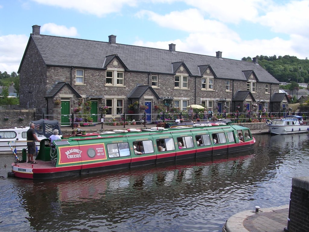 Barge Cruise in Brecon by Ynysforgan_Jack