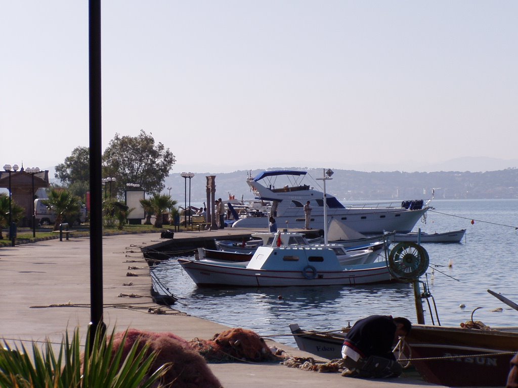 Cunda Adası by Y.Ö.Aslan