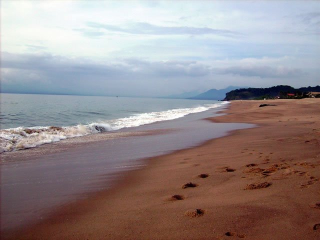 Caraguatatuba SP ( Praia do Massaguaçu ) by Valter Souza Sales