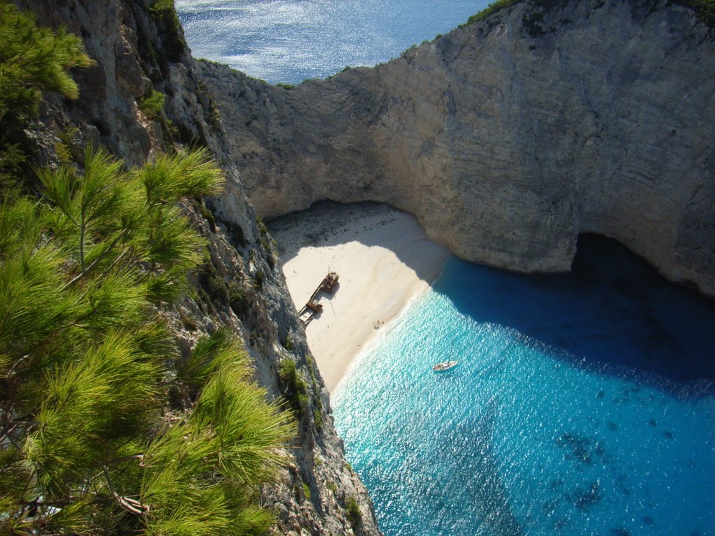 Shipwreck zakinthos by Remco1978