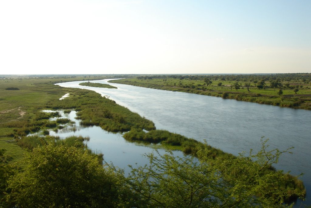 Rundu, westward view over Okavango river by micwen