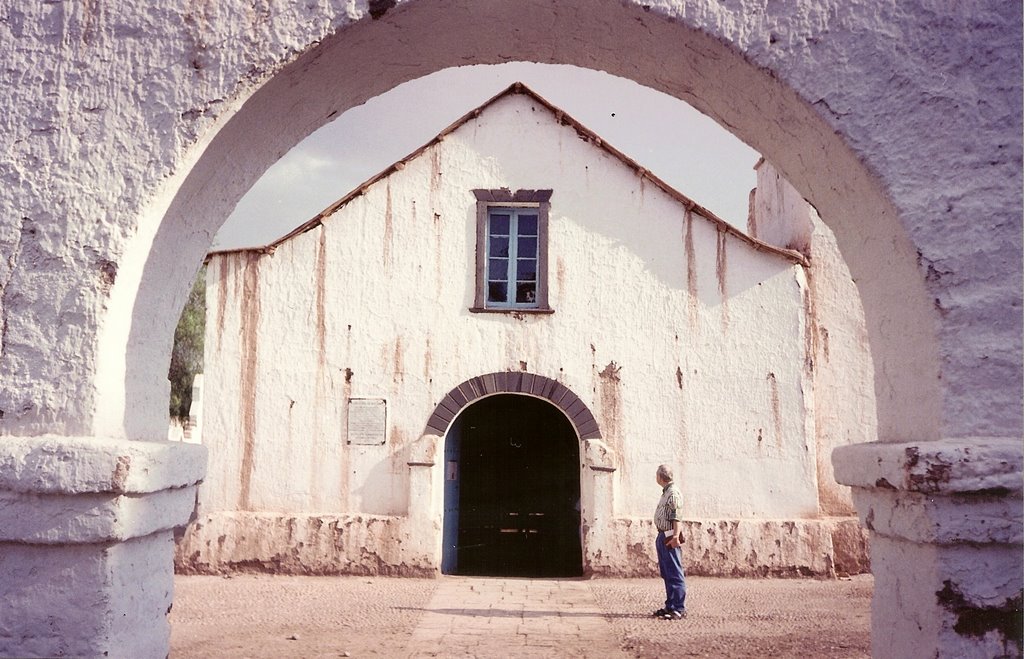 Iglesia de San Pedro by Riese