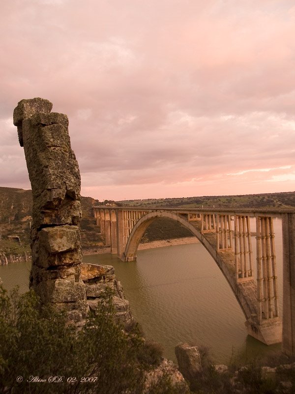 Viaducto atardecer. by albinoSD