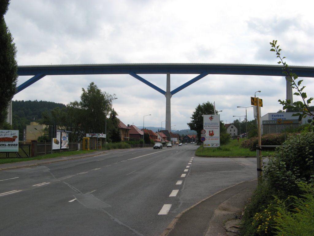 Autobahnbrücke Suhl by ClausPeterSch