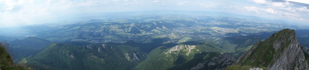 Widok na Zakopane z Giewontu by tytan15