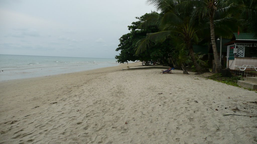 Ko Chang White sand beach Thailand by Allen & Monika Vrban…