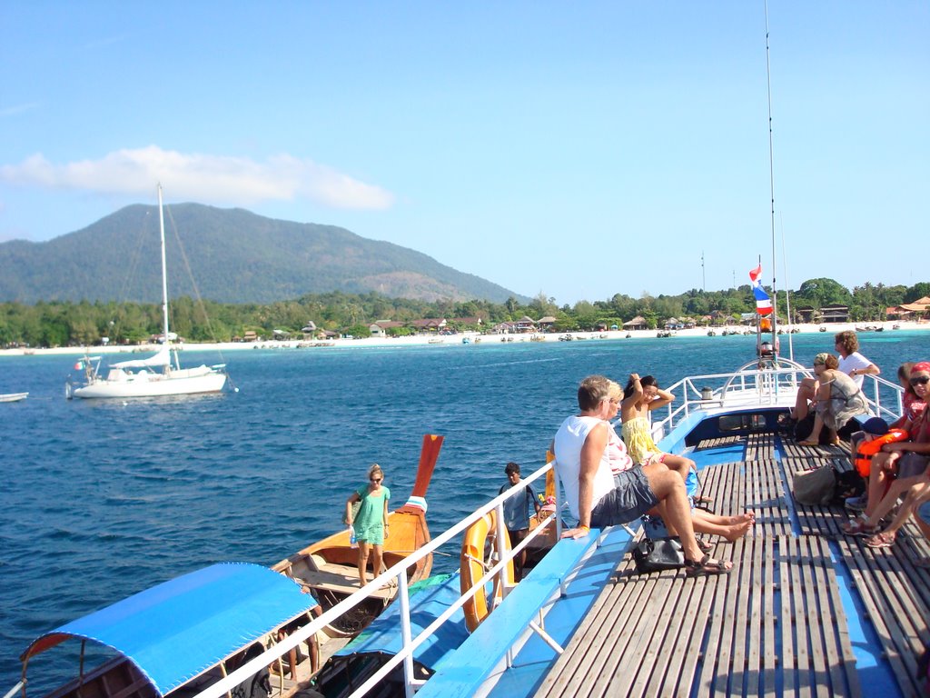 Koh Lipe by gåsen