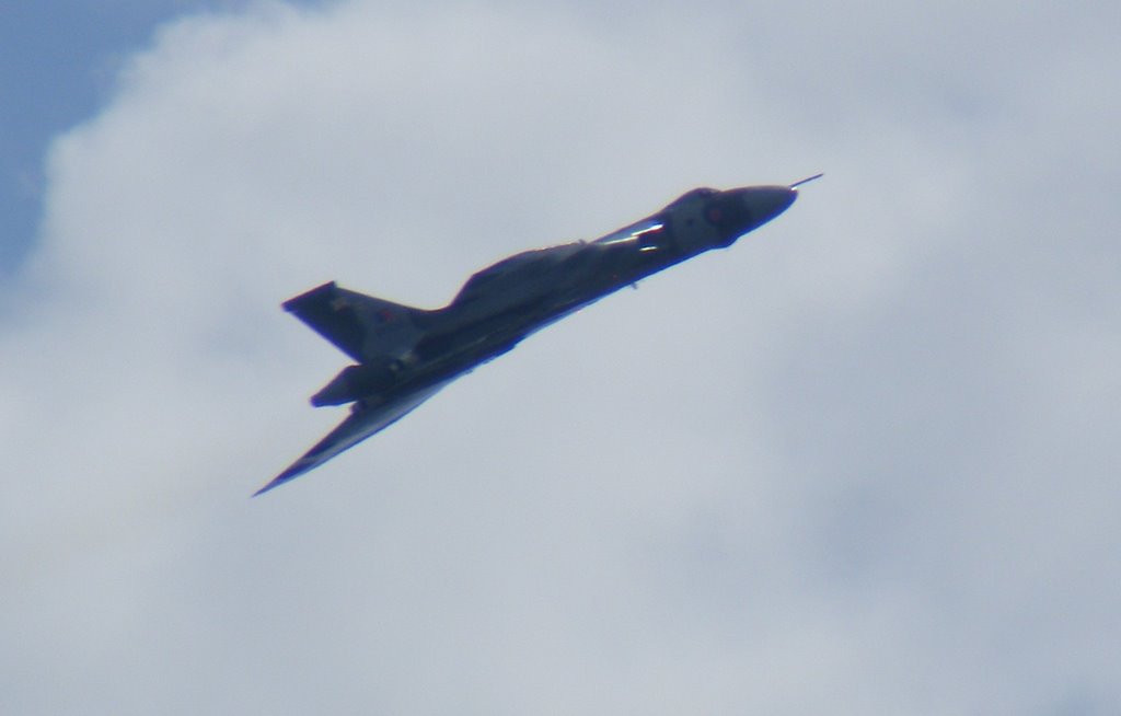 Vulcan over Brize Norton by jasonmason1