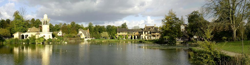 Le hameau de Marie Antoinette by Jacques Pepin