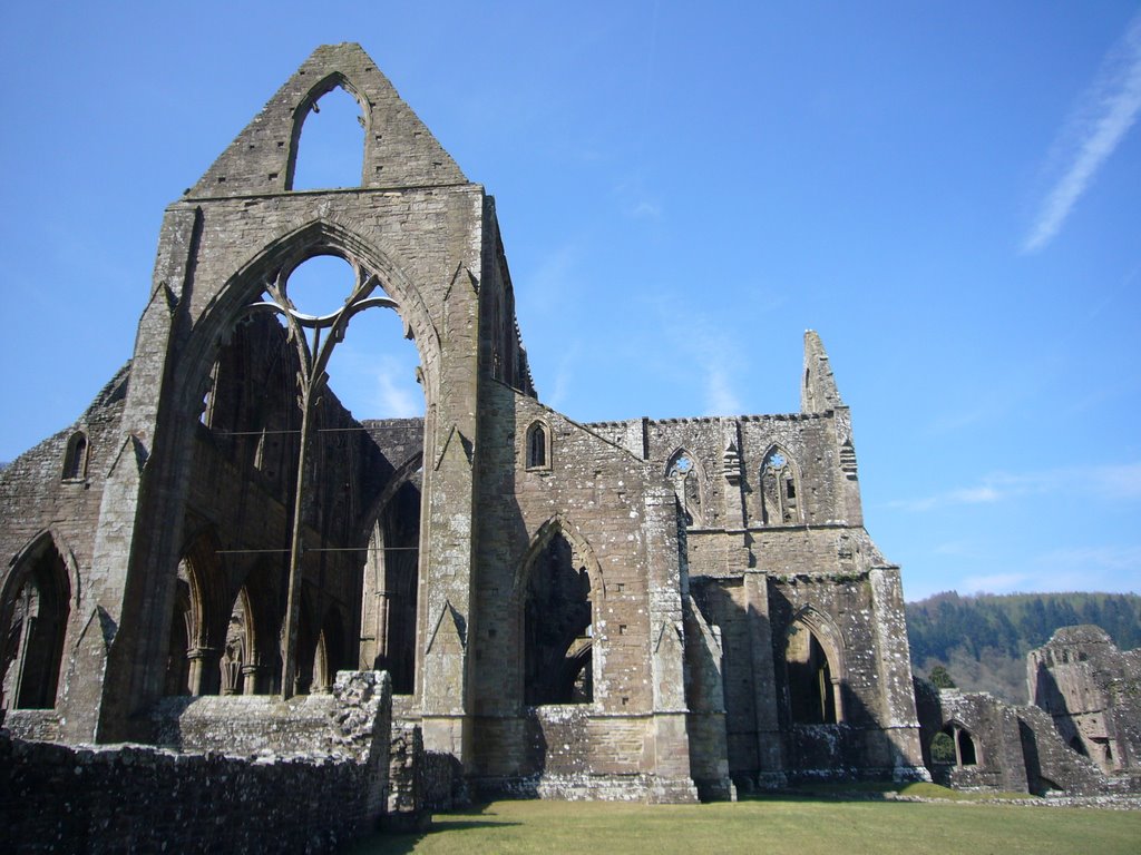 Tintern Abbey 3 by LukaszP