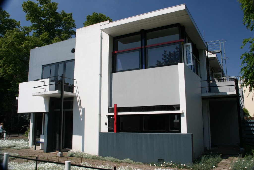 Rietveld-Schröderhuis (1924) Oostzijde by Carl030nl