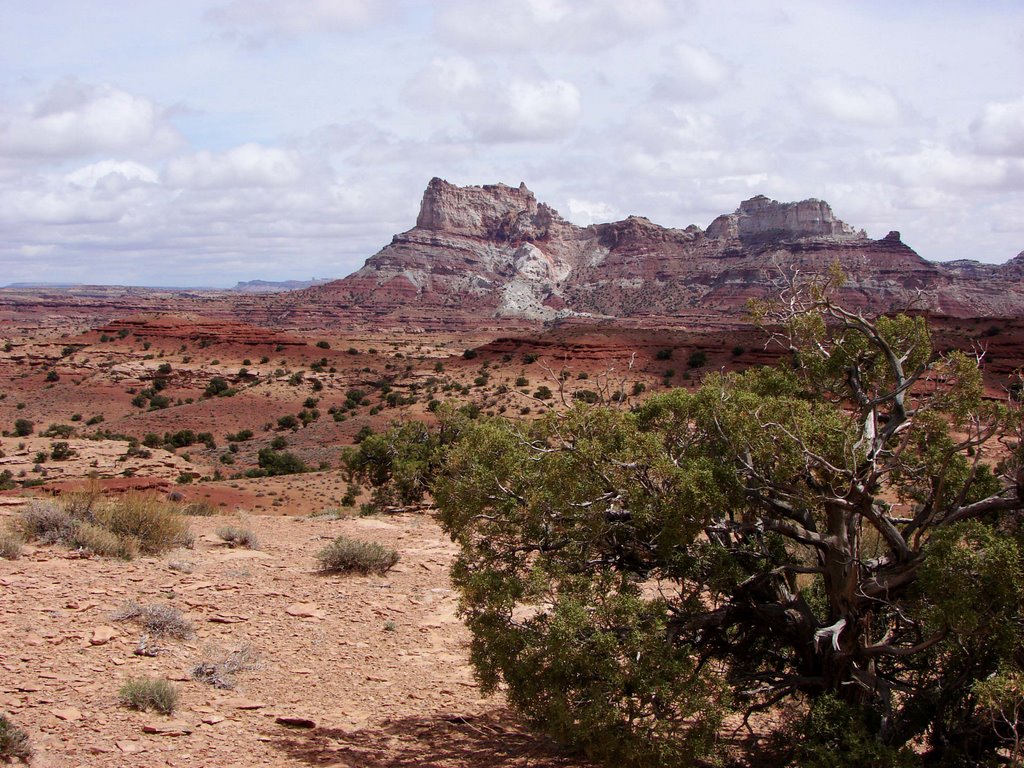 Temple Mountain - San Rafael Swell by walkaboutwest