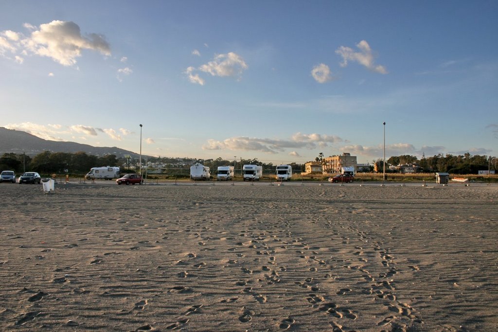 Motorhomes by Mihaly Barosi