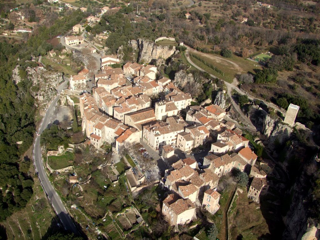 83300 Châteaudouble, France by serge lagrave