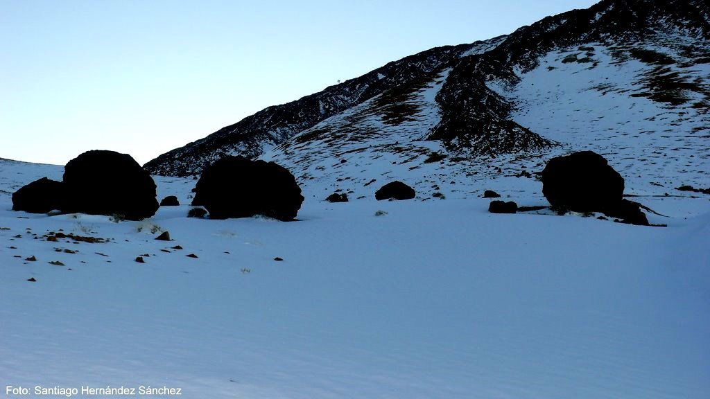 Teide, Primera Nevada del 2.009 by Gara  Hernández Pére…