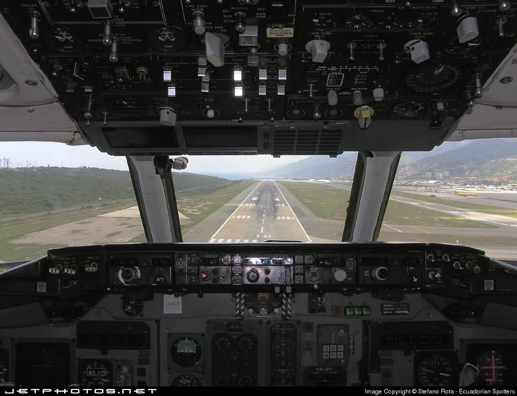 Aterrizando avianca md-80 by varias personas