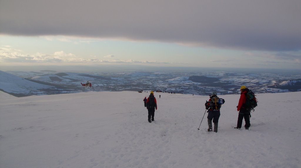 Rescue on Lugnaquilla - 10 Feb 09 by ppjordan