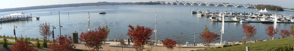 National Harbor Marina by aldoponce