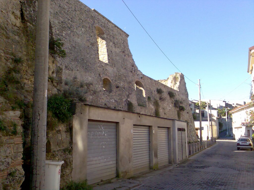 Mura del castello di Ardore by B&B Palazzo del Vico