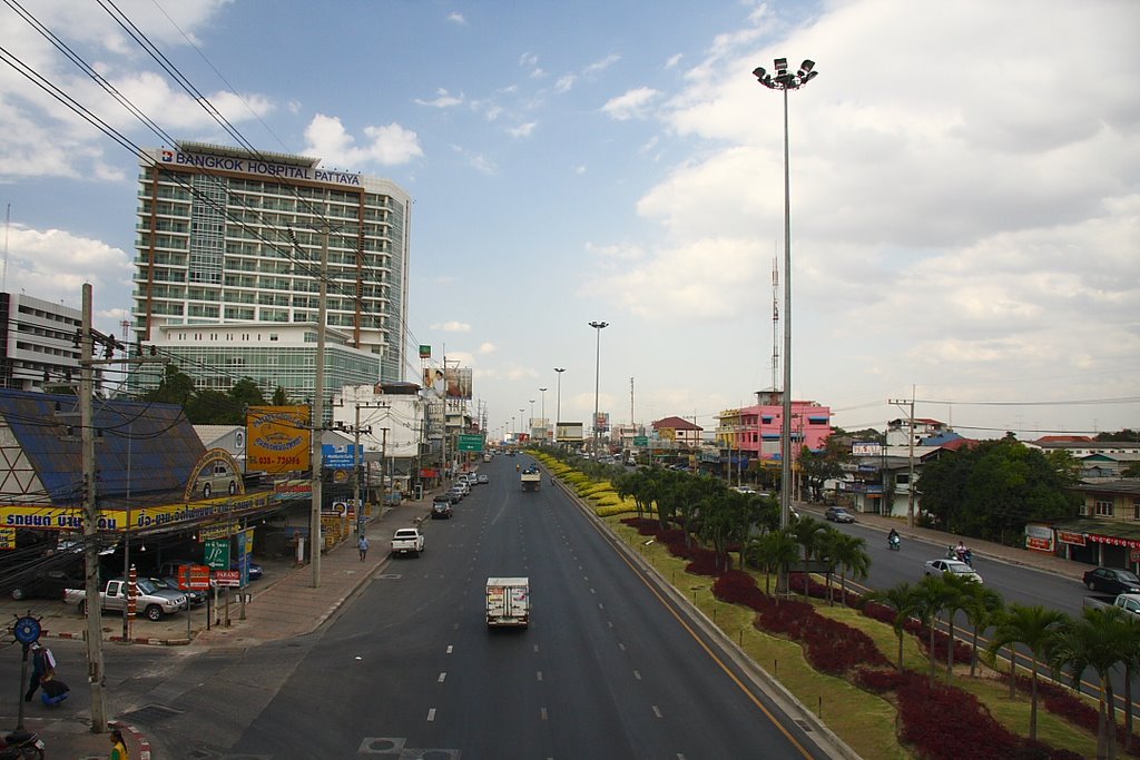 Bangkok Pattaya International Hospital by ewj