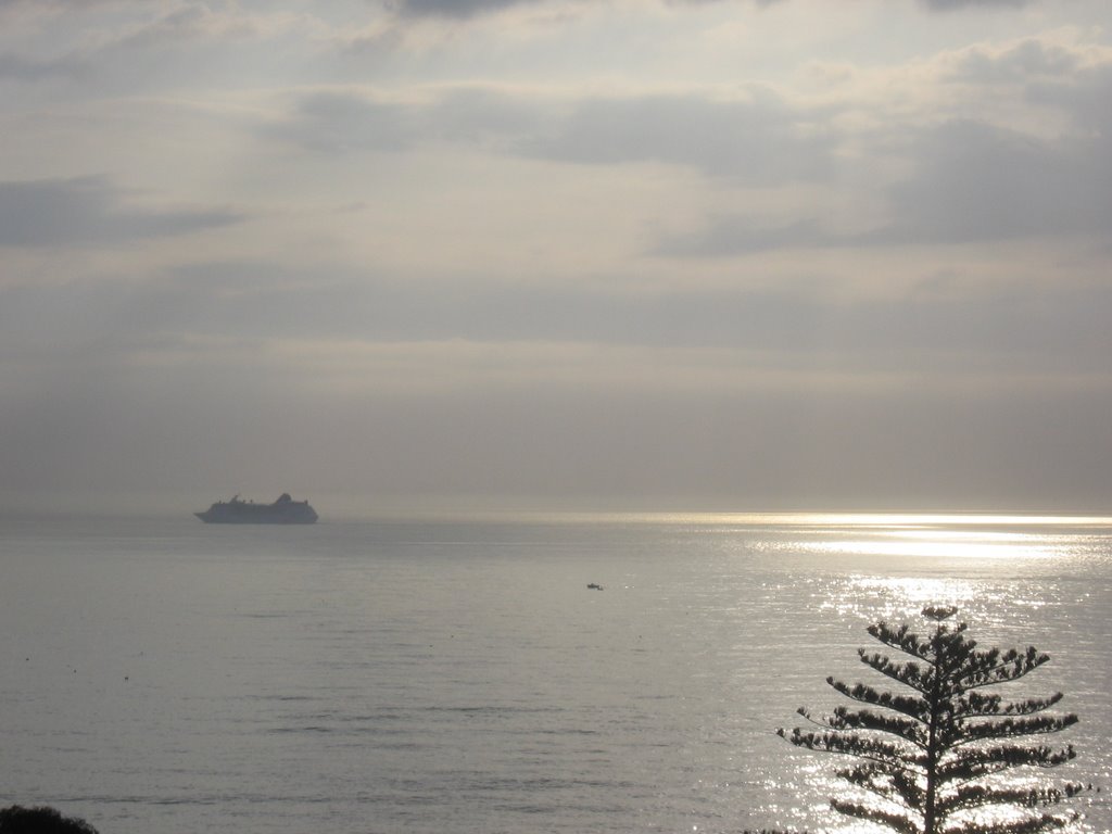 Ship in the horizont in Benalmadena by Asa-chan