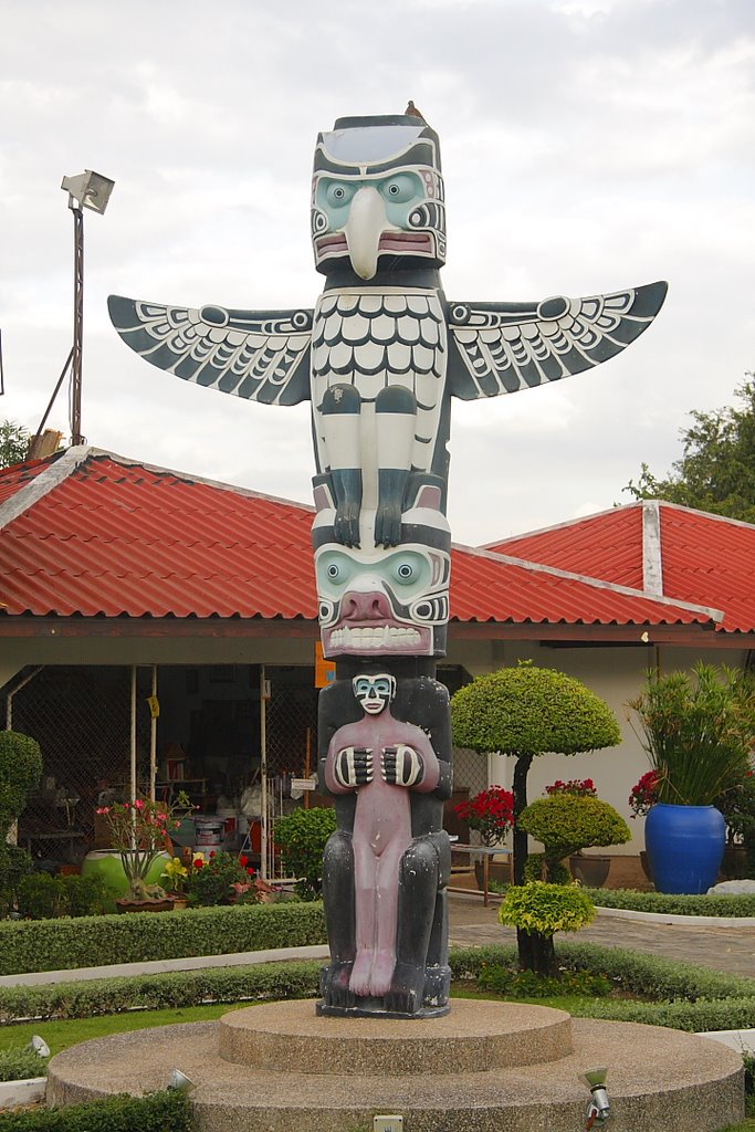 Na Kluea, Bang Lamung District, Chon Buri, Thailand by Валерий Егорычев