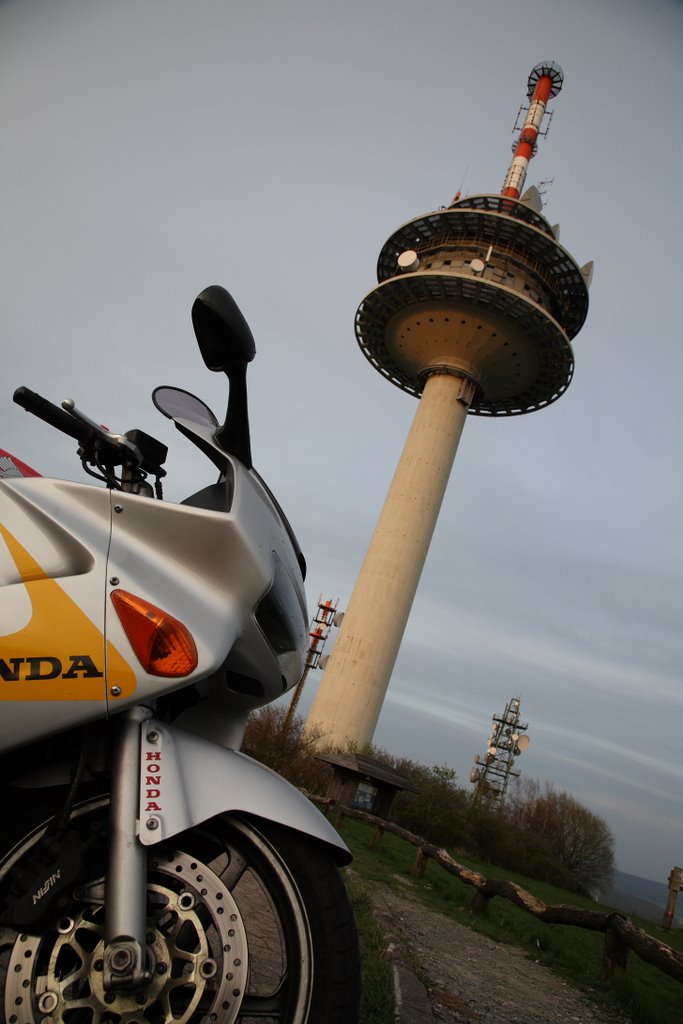 Fernmeldeturm am Köterberg by WitoldPB