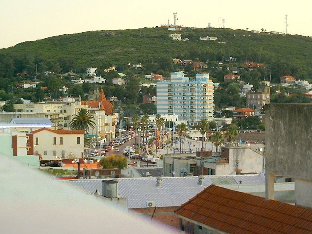 Piriapolis desde el Apto by HdeSoto