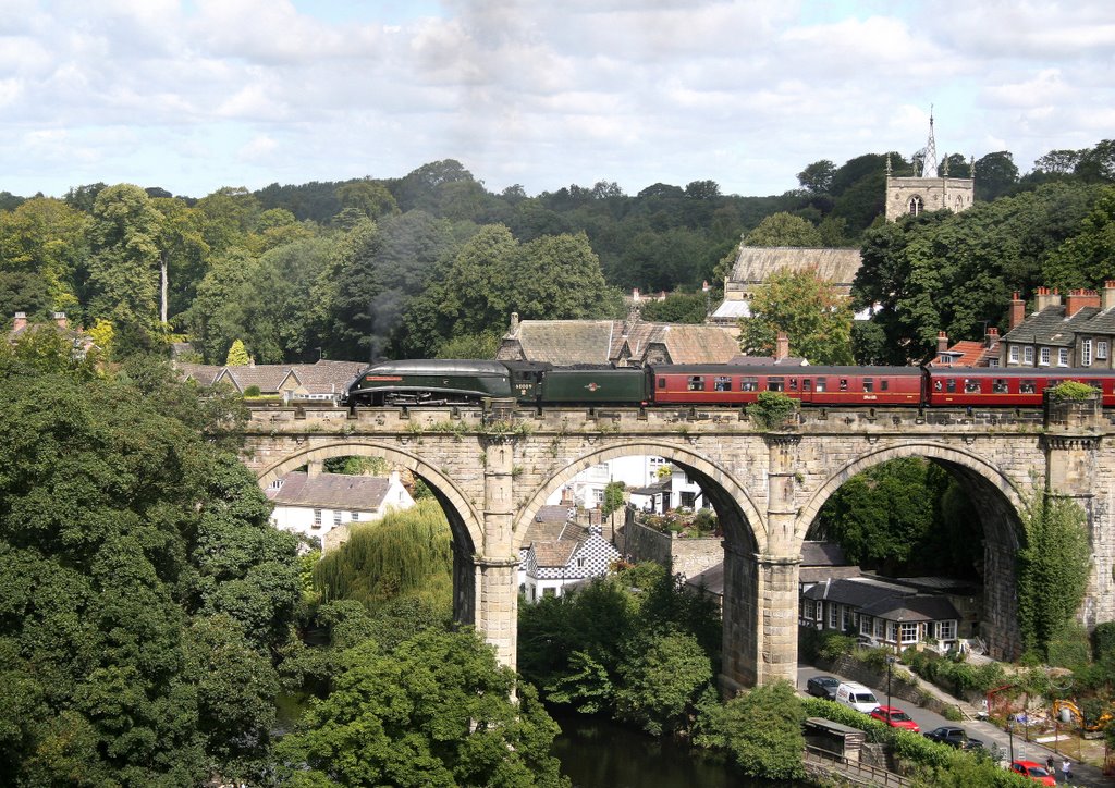 60009 crossing Knaresborough Viaduct over the River Nidd by top spotter