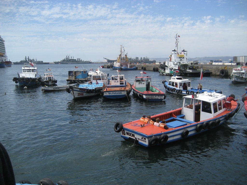 Valparaíso, Valparaiso Region, Chile by edgardbernardino