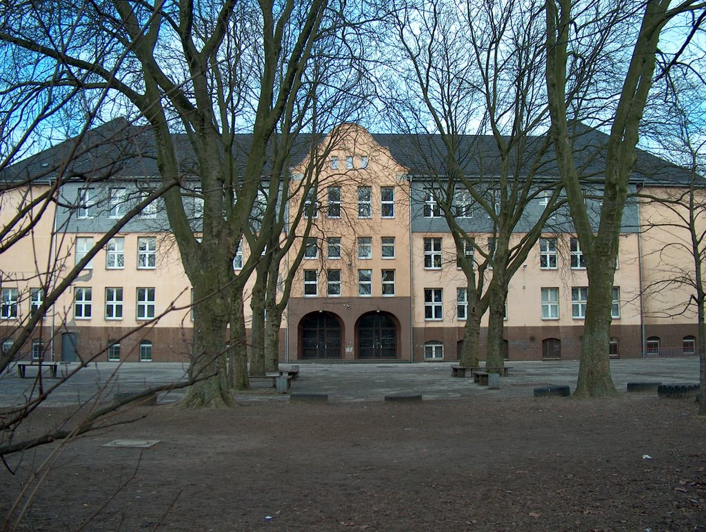 Grimm Schule by Kremmel