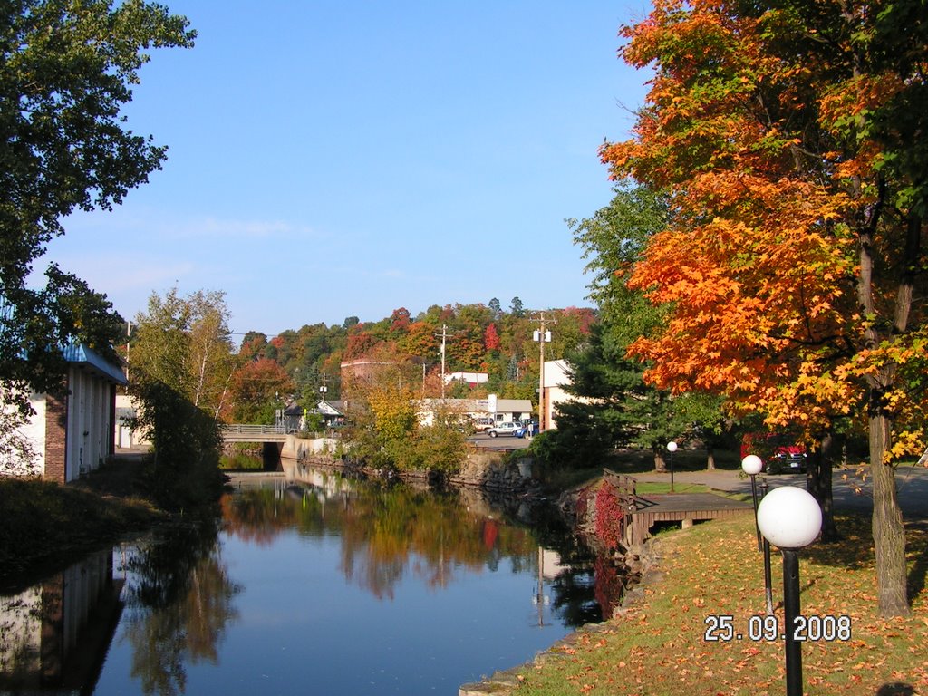 Saranac Lake, NY, USA by Виталий Осипчук