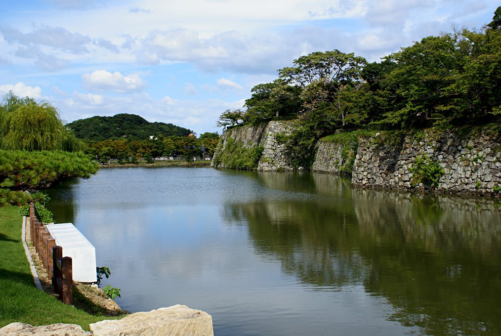 Estanque en Himeji by Antonio Báez