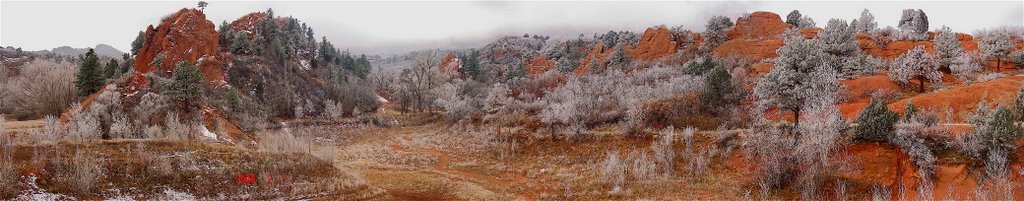 A 'frosted' Red Rock Canyon by groupw