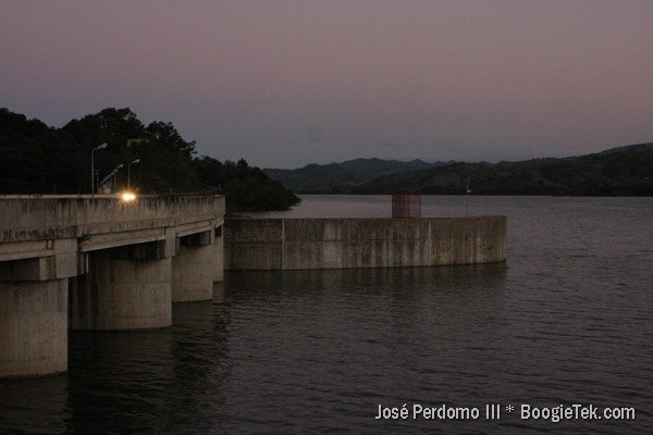 Presa de Tavera by Jose Perdomo III